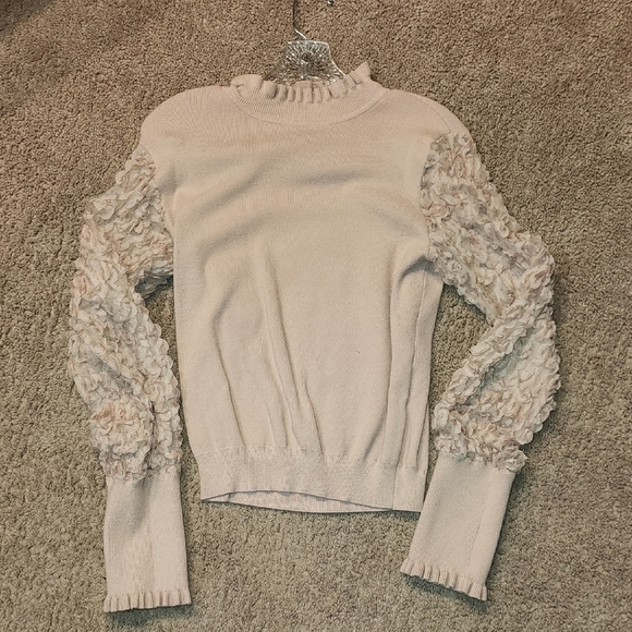 VENUS Cream Textured Sleeve Top - Picture 1 of 5
